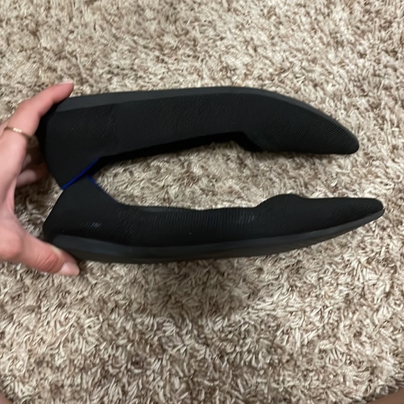 The Point Rothy’s black solid flats - Picture 4 of 4